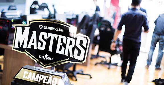 Troféu da Gamers Club para campeonato de Counter-Strike: Global Offensive